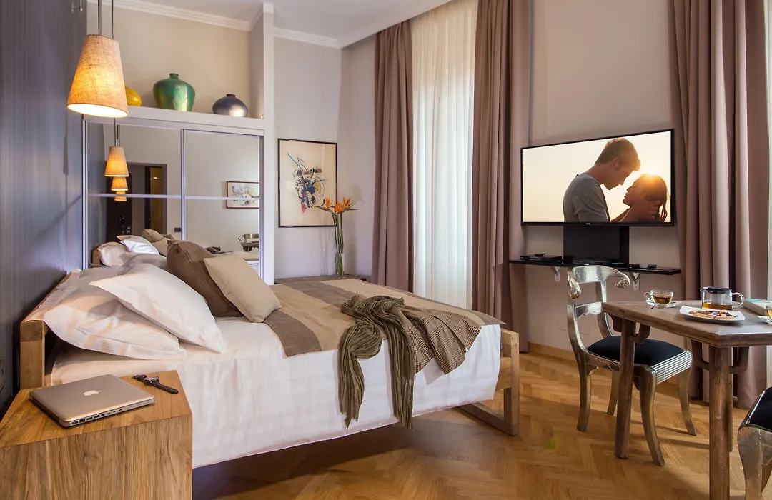 Qt Suites Roma-1